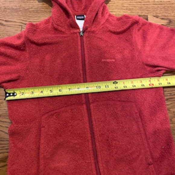 Patagonia Fleece Hoody - Picture 5 of 6